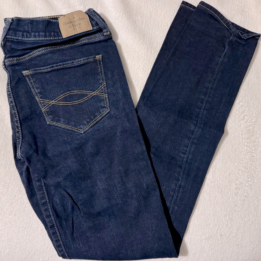 Abercrombie & Fitch. Jeans. 4S. Blue. Great condition!
